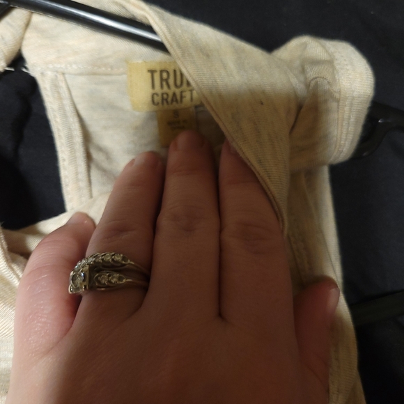 Top - Picture 2 of 4